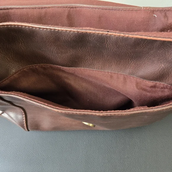 Relic Brown Faux Leather Messenger Bag - Picture 9 of 16